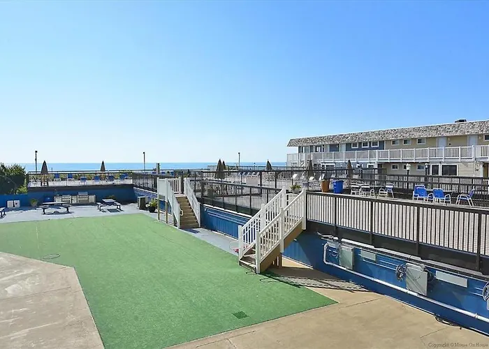 In An Oceanfront Building With Balcony Ac Wifi & Shared Pool & Tennis *